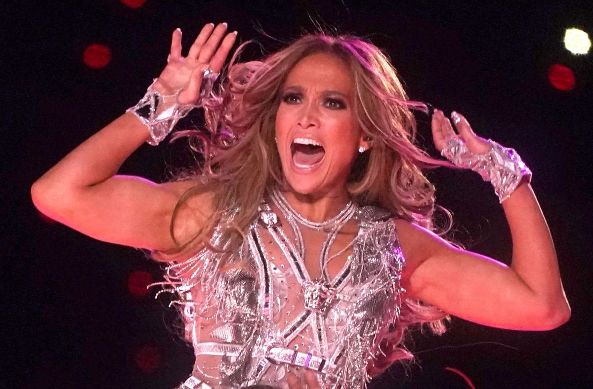 Jennifer Lopez puts Lenny Kravitz in her naked rear | The State