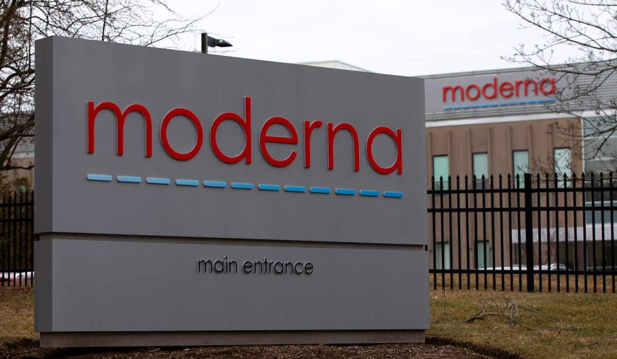 Moderna Vaccine Distribution Begins in 3,800 US Points | The State