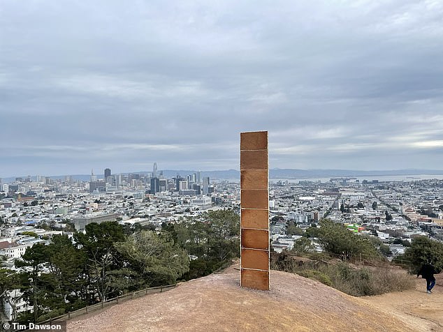 Monolith made out of GINGERBREAD and dotted with frosting and gumdrops appears in San Francisco