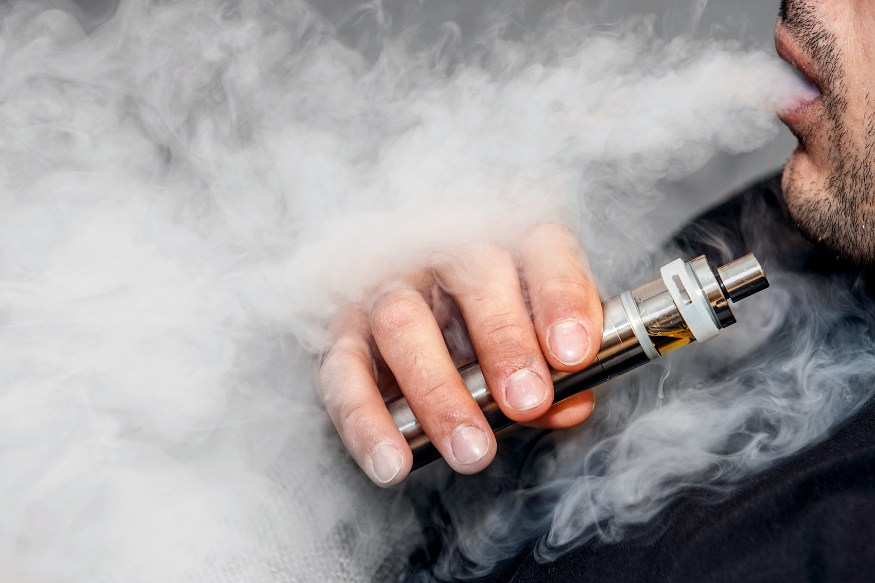 U.S. Teen Vaping Rates Leveling Off, Remain High