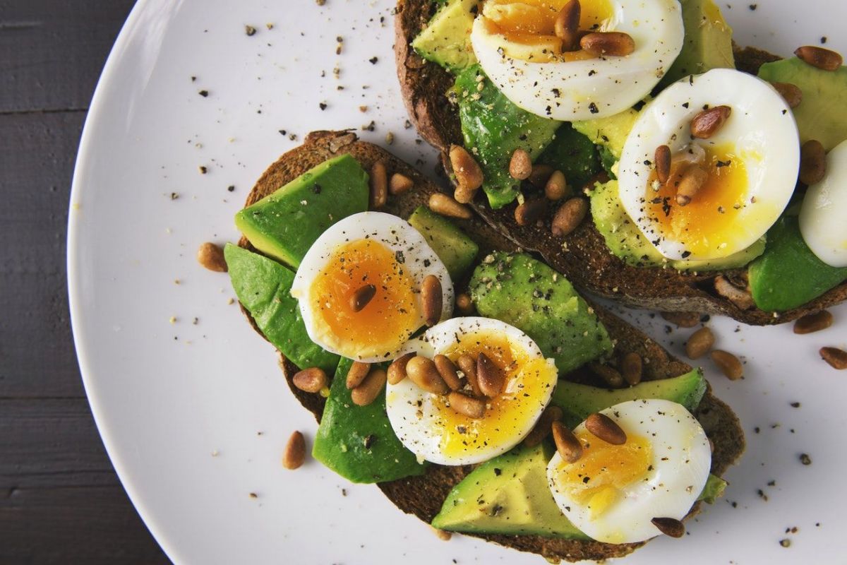 What Foods High In Healthy Fats Are Essential To Lose Weight | The State
