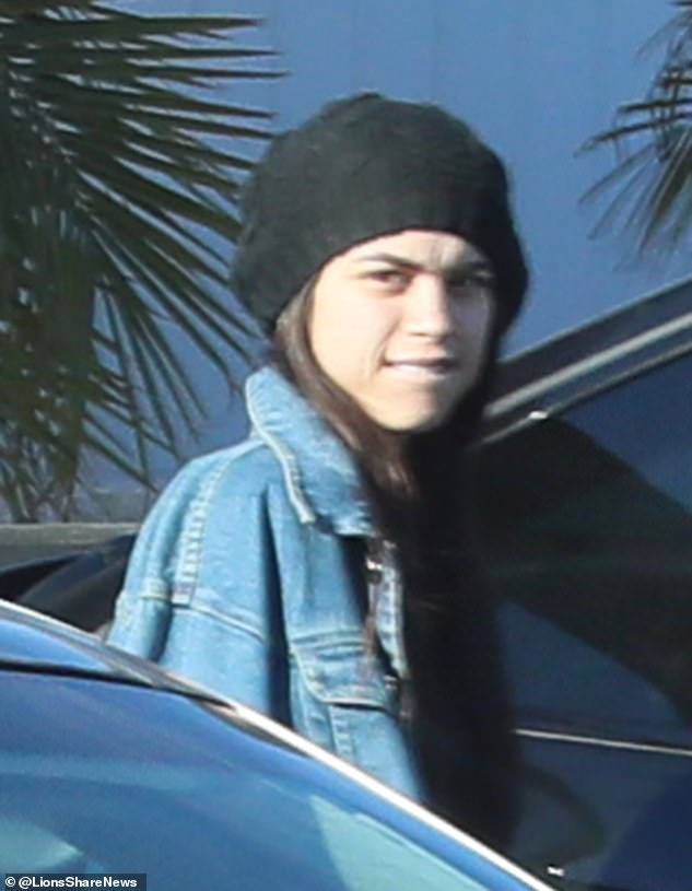 Ponsetto could be seen wearing a denim jacket and black woolly hat as she got out of her car