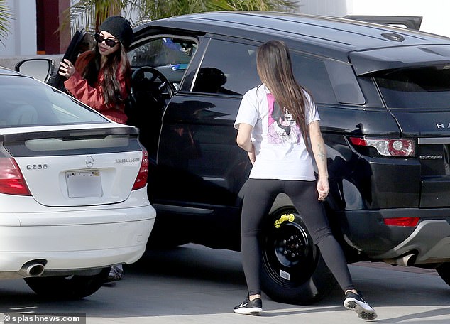 The mother and daughter are reunited in the parking lot in the town of Fillmore, California