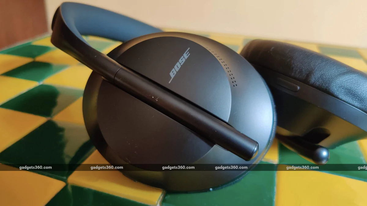 bose noise cancelling headphones 700 review logo 
