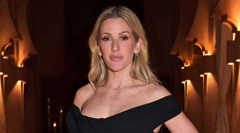 Ellie Goulding poses topless backstage in a daring ‘2020 highlight’