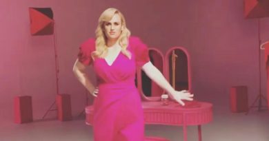 Rebel Wilson shows off mind-blowing 30kg weight loss in slinky designer gown