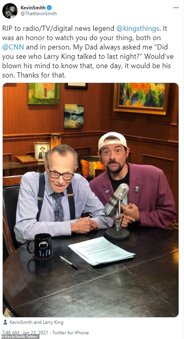 Director and actor Kevin Smith reminisced on talking about Larry King with his own later father, and Smith's visit to the show 'would've blown his mind'