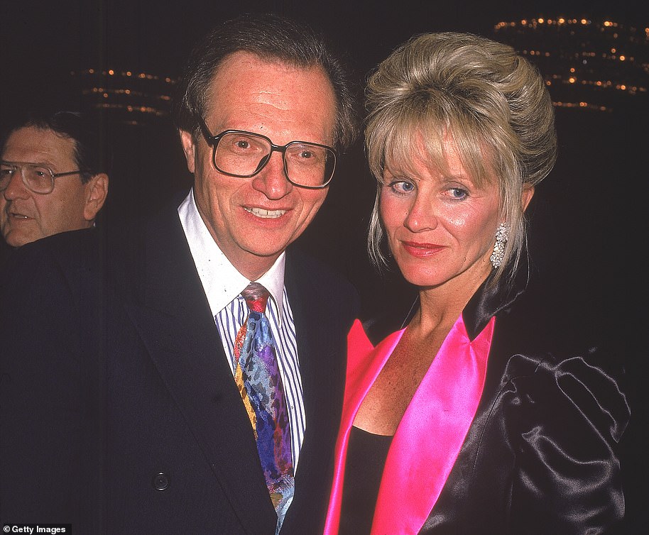 Larry King is pictured with his sixth wife (and seventh marriage), Julie Alexander in 1990