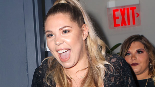 Kailyn Lowry Stuns In A Black Swimsuit For Waterpark Family Photo 5 Months After Giving Birth