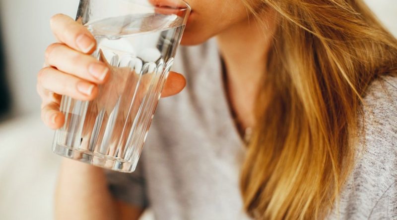 5 Ways To Lose Weight By Drinking Water, Backed By Science | The State