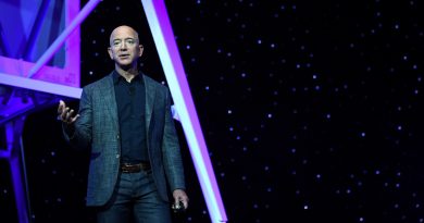 Amazon CEO Jeff Bezos Tops List of Richest Charitable Gifts in 2020