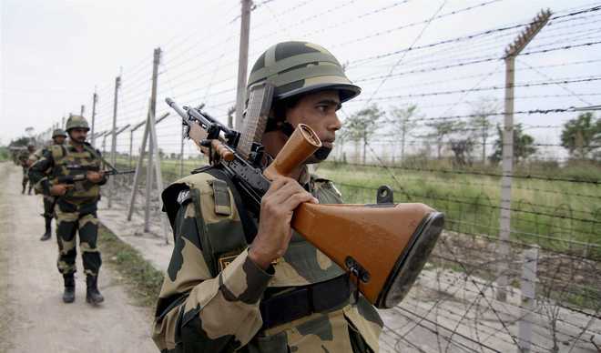 BSF hands over 6 Pakistani nationals within 24 hours after they ‘illegally’ crossed over