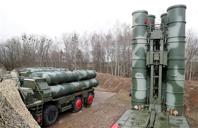 Despite US caution, Indian military team for S-400 leaves for Russia
