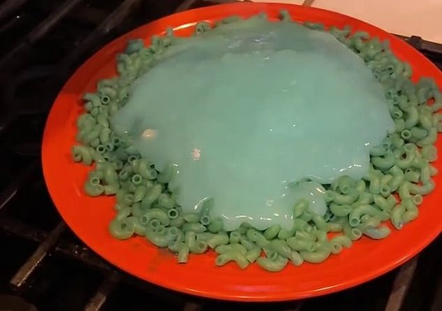 Disgusting concoction of macaroni and blue Gatorade makes a stir online