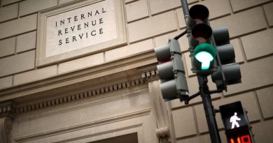 Facebook and Twitter users complain to the IRS for delays in sending second stimulus check | The State