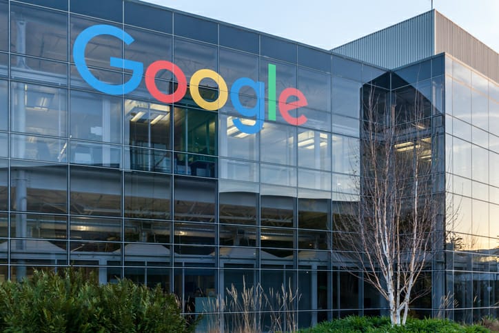 Google threatens to pull search engine in Australia