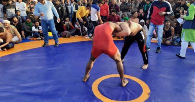 Grapplers show support for farmers through wrestling event at Ghazipur