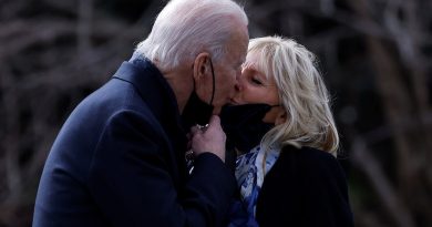 Jill Biden kisses Joe goodbye for his first trip on Marine One