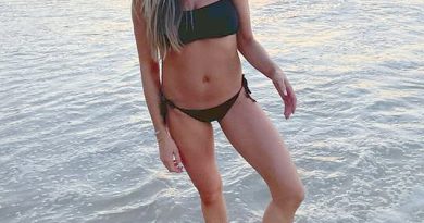 Lindsay Arnold shows off her bikini body… just two months after welcoming daughter Sage