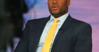 Michael Strahan CONFIRMED to have COVID-19 by GMA co-hosts as they have been cleared to be on set