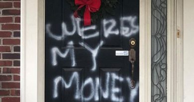 Mitch McConnell’s Kentucky home vandalized with ‘WERES MY MONEY’ spray painted on door