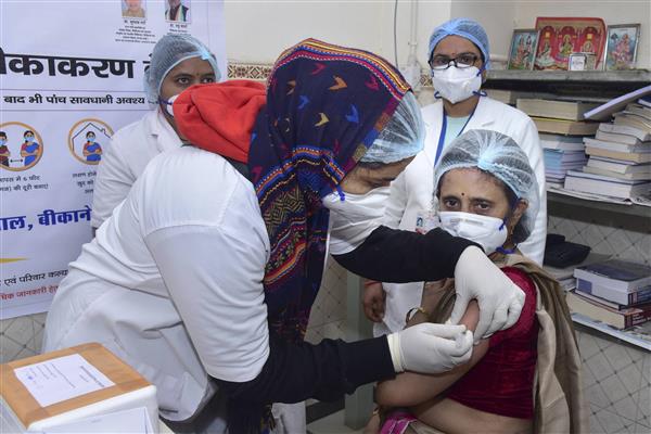 Over 3.8 lakh beneficiaries receive COVID vaccine, 580 adverse events reported: Health ministry