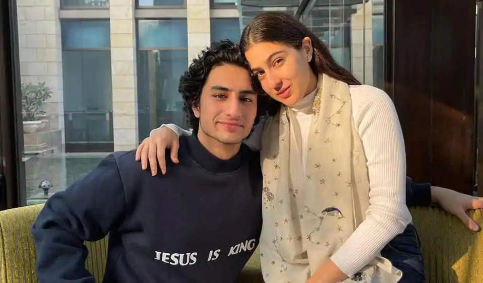 Sara Ali Khan kickstarts 2021 with ‘hugs and cuddles’ with brother Ibrahim and friends. See photos