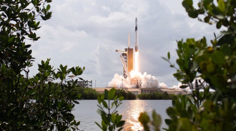 SpaceX Acquires Two Old Platforms to Build Floating Launch Bases for Its Spaceship | The State
