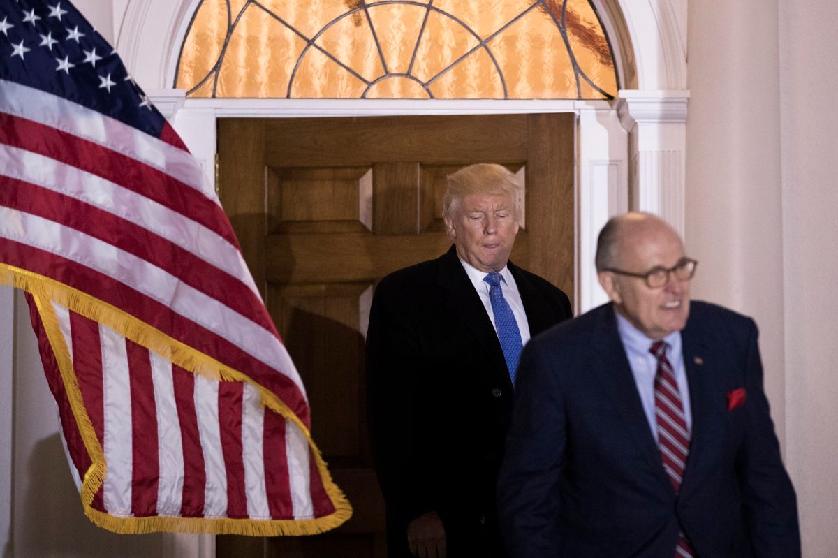 Trump is furious with Rudy Giuliani, orders to stop his payment and investigate his travel The State