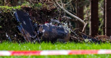 Royal Navy Hawk T1 jet crashes in Cornwall