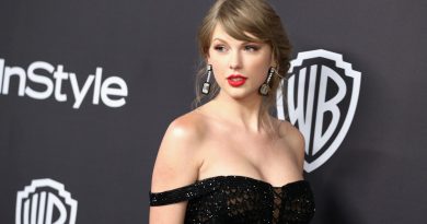 Taylor Swift Slams Netflix Show For “Deeply Sexist” Joke