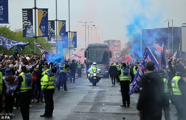 The Gers fans gave their team a heroes' welcome when they arrived on the team bus
