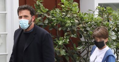 Ben Affleck Takes Daughter Seraphina, 12, Shopping At Bookstore After Reunion With Ex J.Lo — See Pics