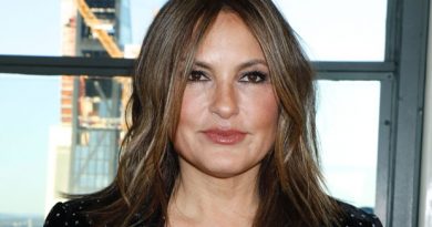 Mariska Hargitay Hospitalized After Breaking Knee, Fracturing Ankle & Suffering Torn Ligament