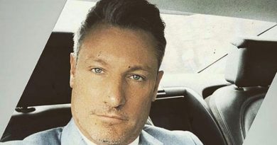 Dean Gaffney continues search for love as he signs up to fourth dating app