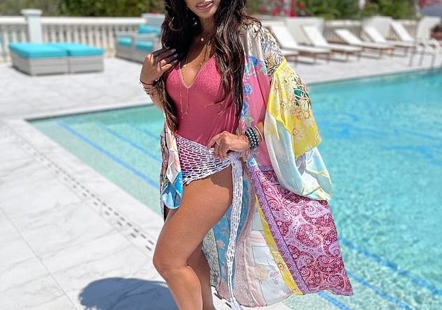 Teresa Giudice sizzles in a swimsuit during Housewives All Stars shoot in Turks And Caicos: