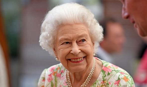 “Not In Relevant Criteria”: Queen Elizabeth Turns Down “Oldie Of The Year” Award