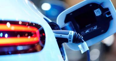 ARAI Developing Fast Chargers For Electric Vehicles, Says Heavy Industries Minister