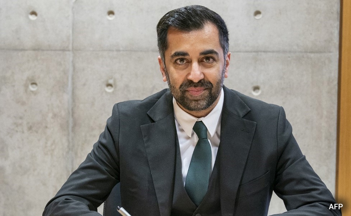 Humza Yousaf Becomes First Muslim Leader Of Scotland's Government - The ...