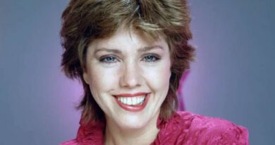 Penelope Milford, Oscar-Nominated Actress of Coming Home, Dies at 77