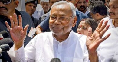Nitish Kumar Stakes Claim to Form Next Bihar Government; Oath Ceremony Scheduled Tomorrow