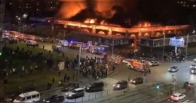 Video: Massive Fire Rips Through Historic Market in St Petersburg, Russia — 1 Dead, 2 Injured