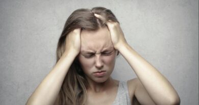 Hormonal Changes Can Trigger Migraines In Women, Nutritionist Shares Management Tips